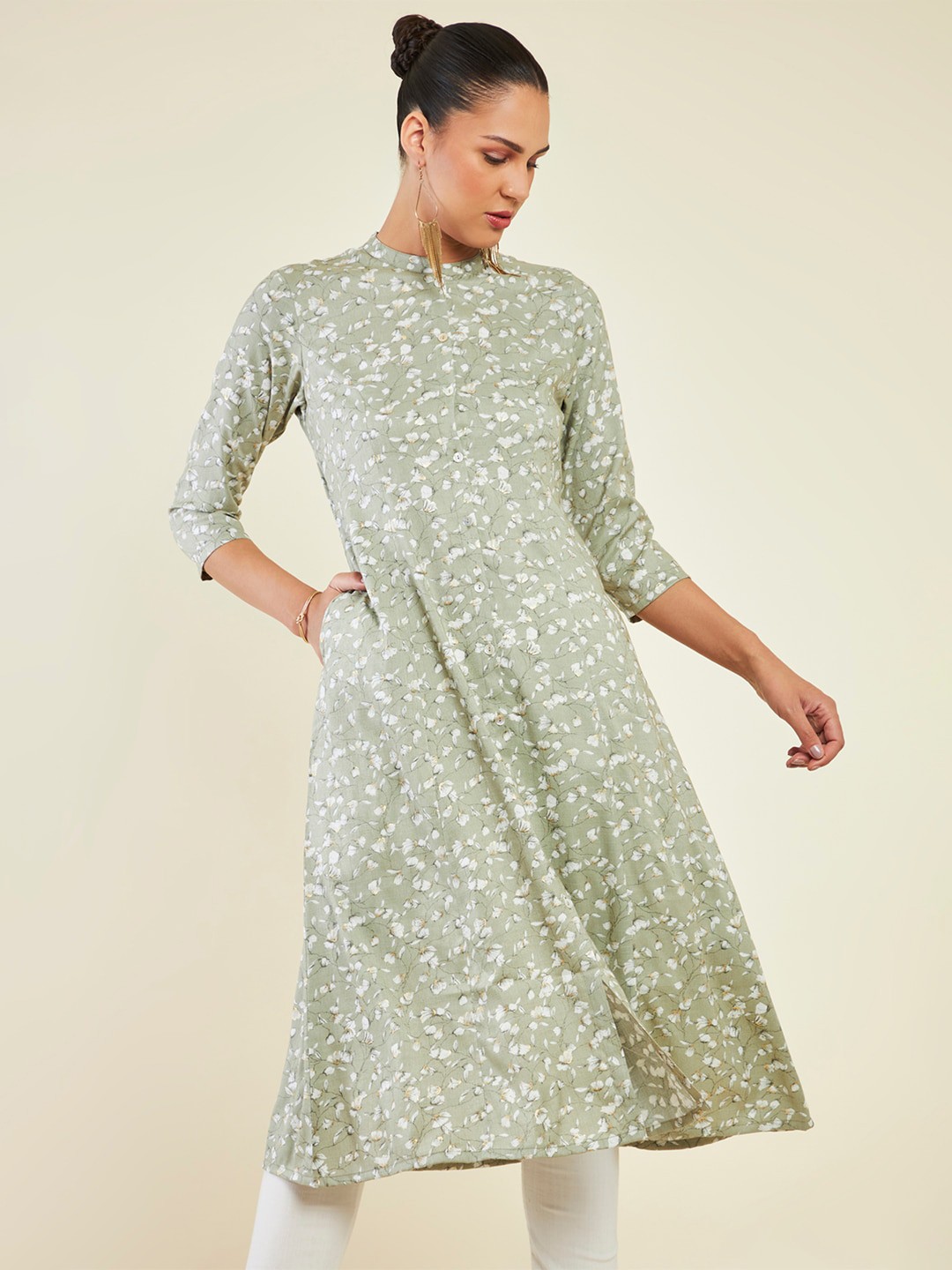 

Soch Floral Printed Mandarin Collar Panelled A-Line Kurta, Green