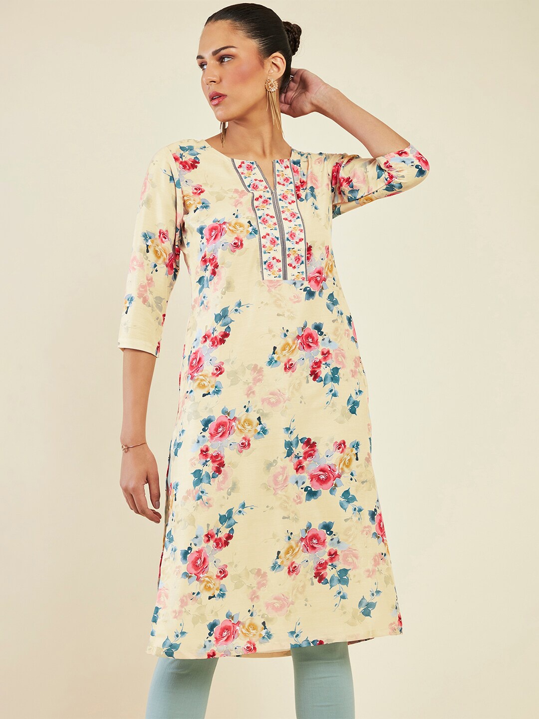 

Soch Floral Printed Notch Neck Straight Kurta, Yellow