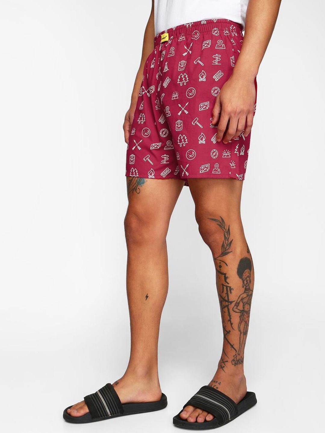 

Bewakoof Men Printed Cotton Regular Fit Inner Elastic Boxers- 523306, Maroon