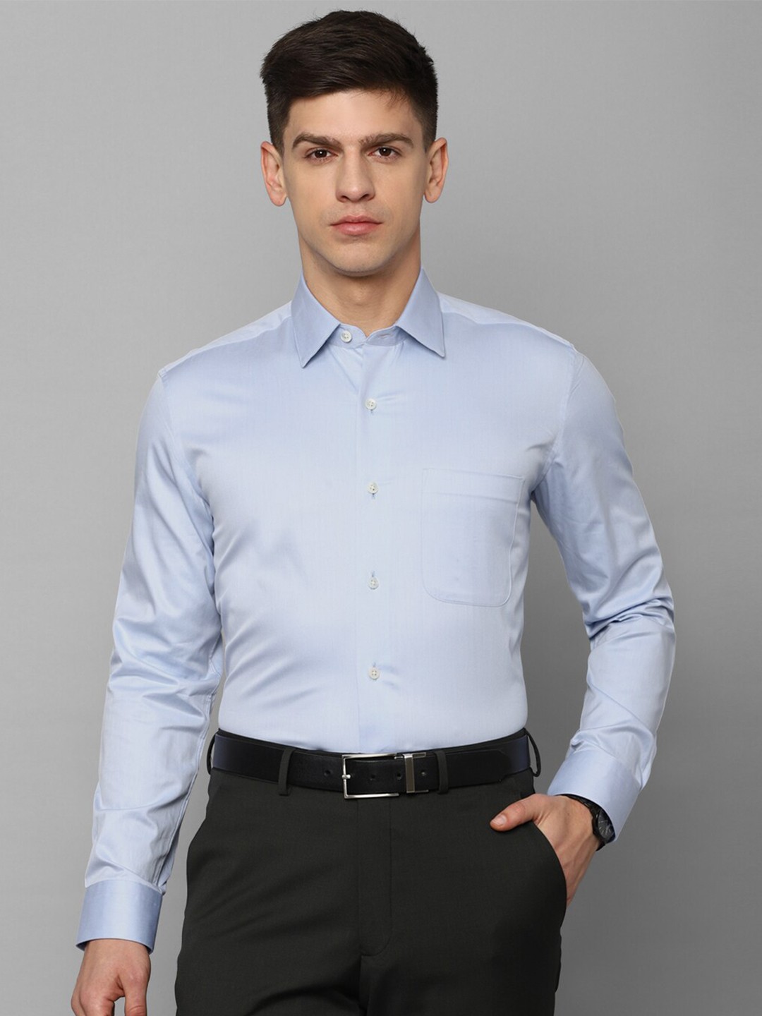 

Luxure by Louis Philippe Spread Collar Pure Cotton Formal Shirt, Blue