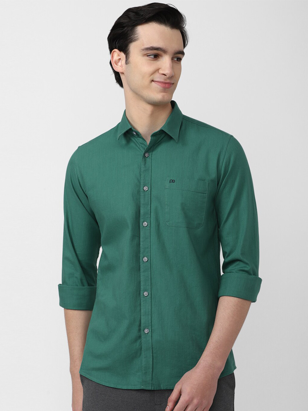 

Peter England Casuals Men Slim Fit Cotton Shirt, Green