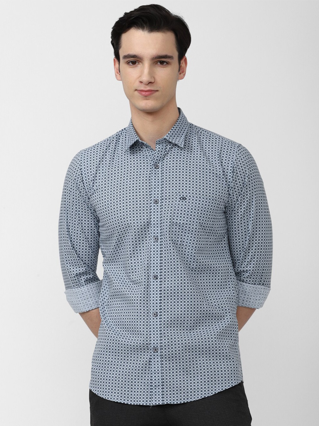 

Peter England Casuals Men Slim Fit Printed Cotton Shirt, Blue