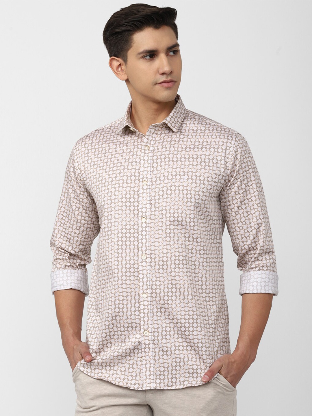 

V Dot Slim Fit Geometric Printed Opaque Casual Pure Cotton Shirt, Cream