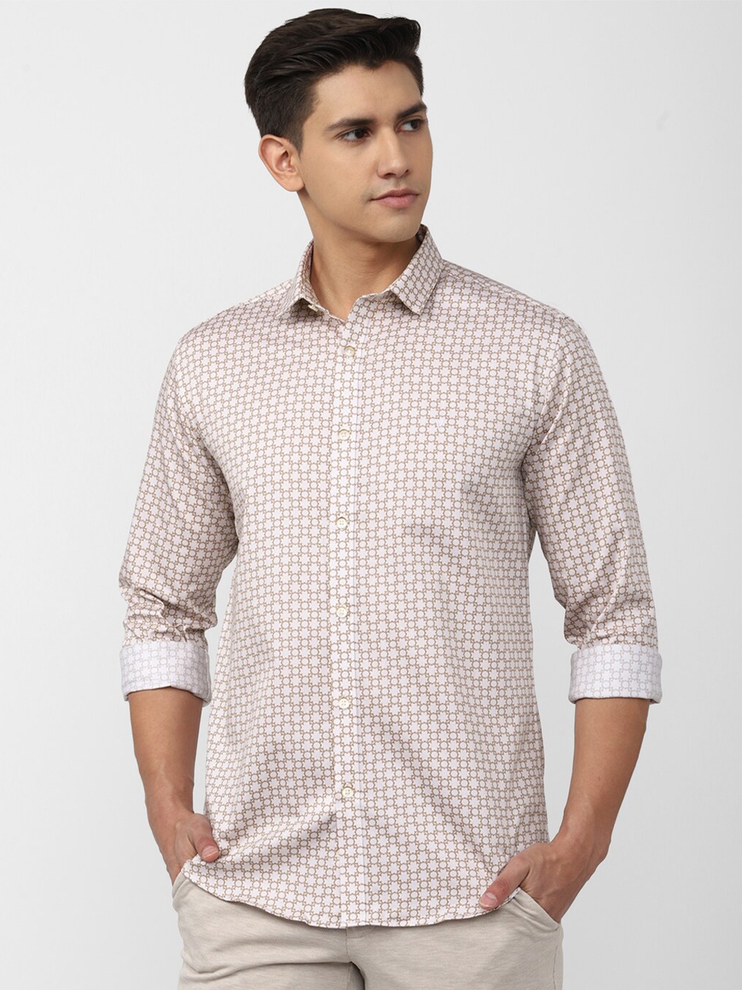 

V Dot Spread Collar Slim Fit Printed Casual Shirt, Brown