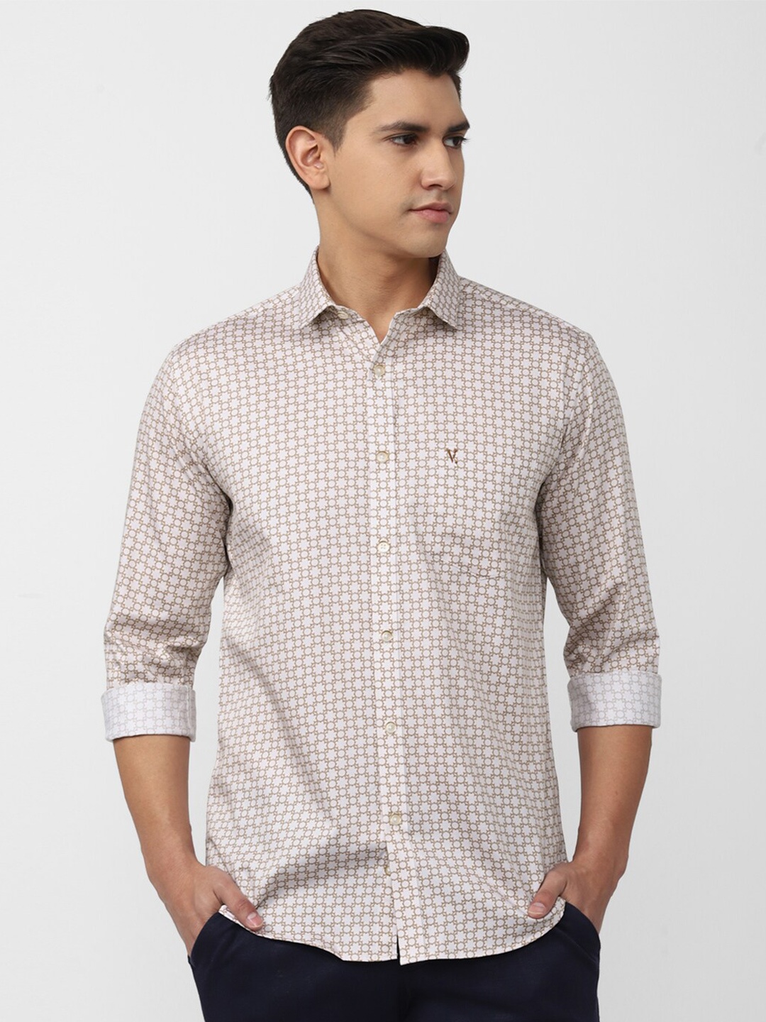 

V Dot Spread Collar Slim Fit Printed Casual Pure Cotton Shirt, Cream