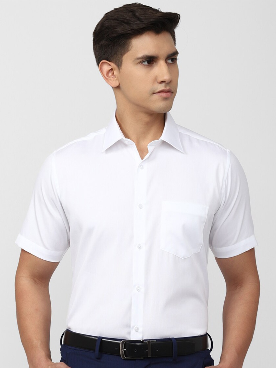 

Van Heusen Durapress Spread Collar Opaque Pure Cotton Wrinkle Resistant & Easy Care Formal Shirt, White