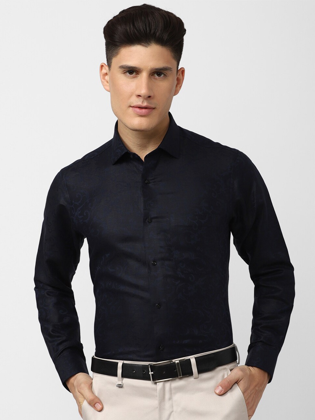 

Van Heusen Ethnic Motif Printed Cotton Linen Formal Shirt, Navy blue