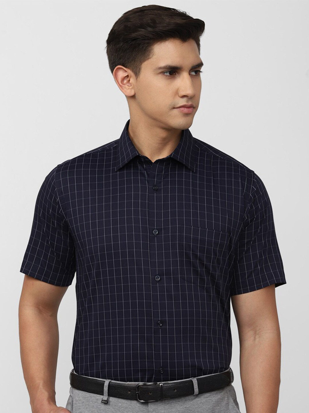 

Van Heusen windowpane Checked Formal Shirt, Navy blue