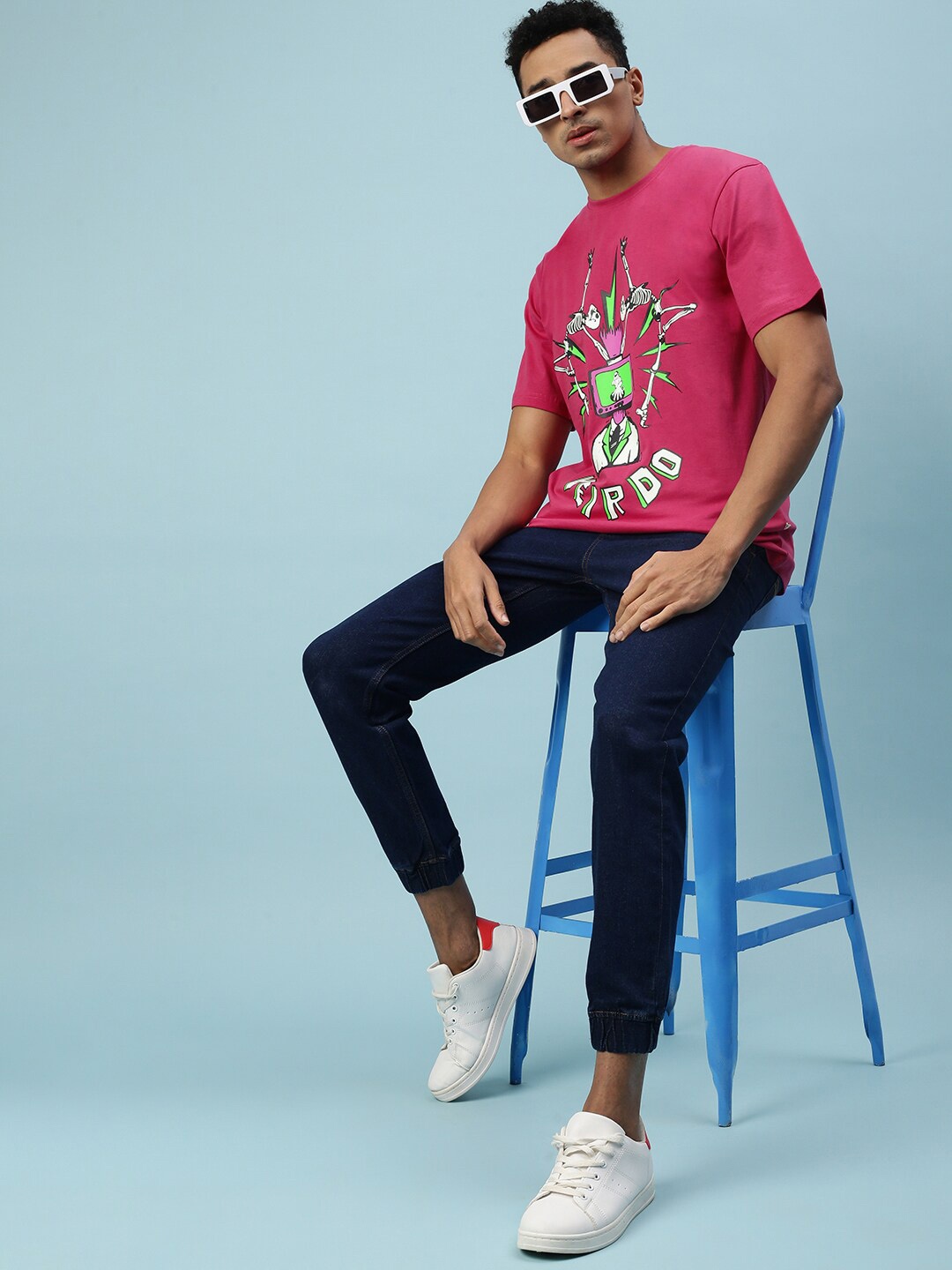 

VEIRDO Graphic Printed Cotton Oversized Fitted T-shirt, Magenta