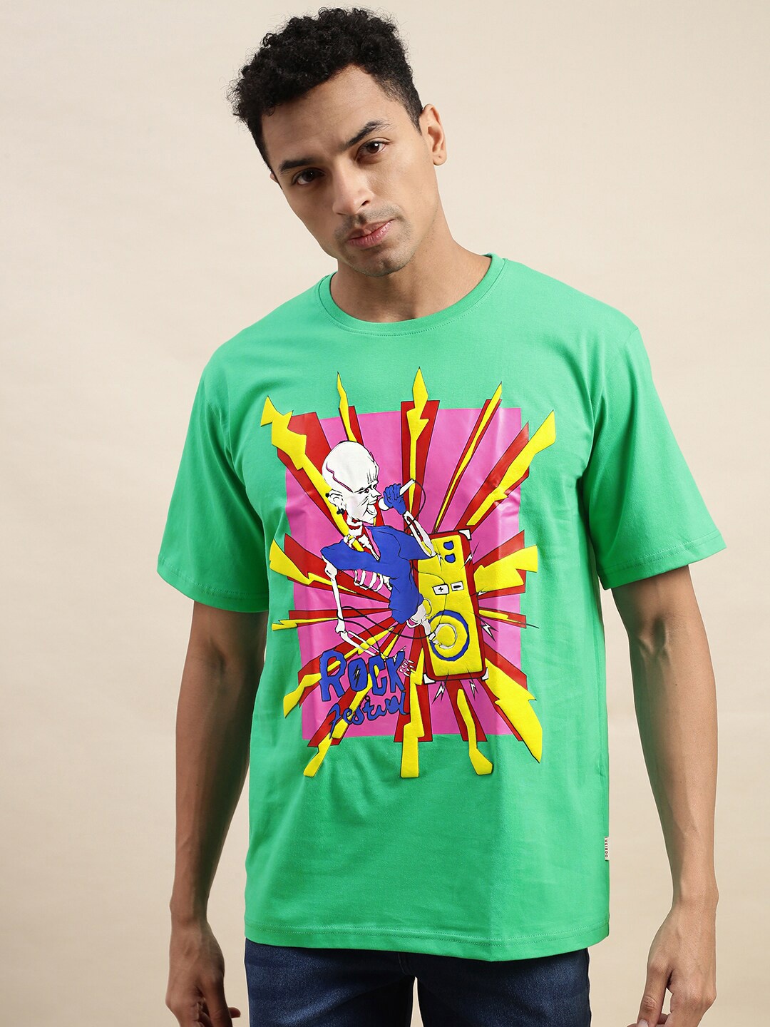 

VEIRDO Men Lime Green & Pink Graphic Printed Cotton Oversize Fit T-shirt