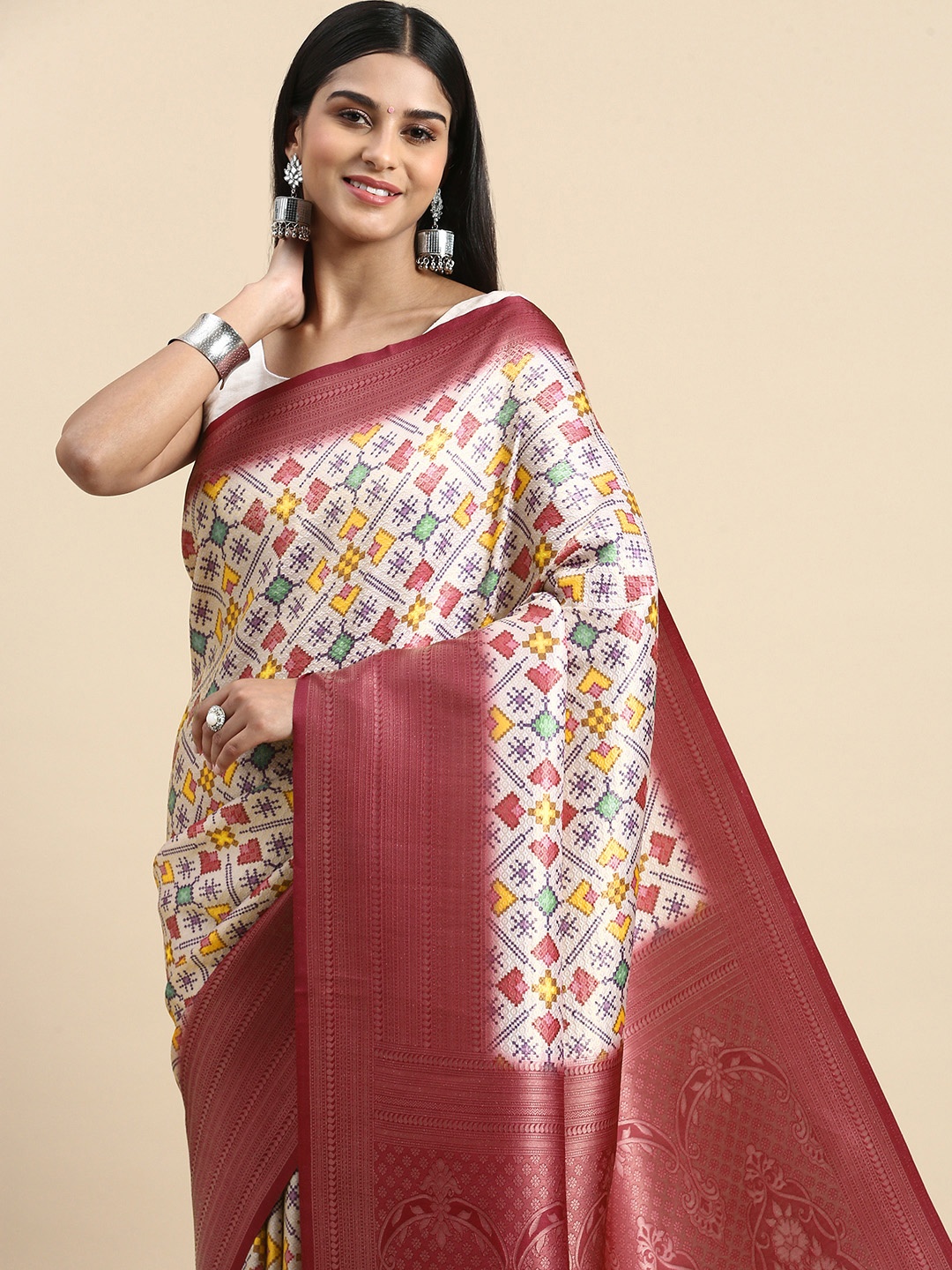 

VASTRANAND Geometric Printed Zari Patola Saree, Burgundy