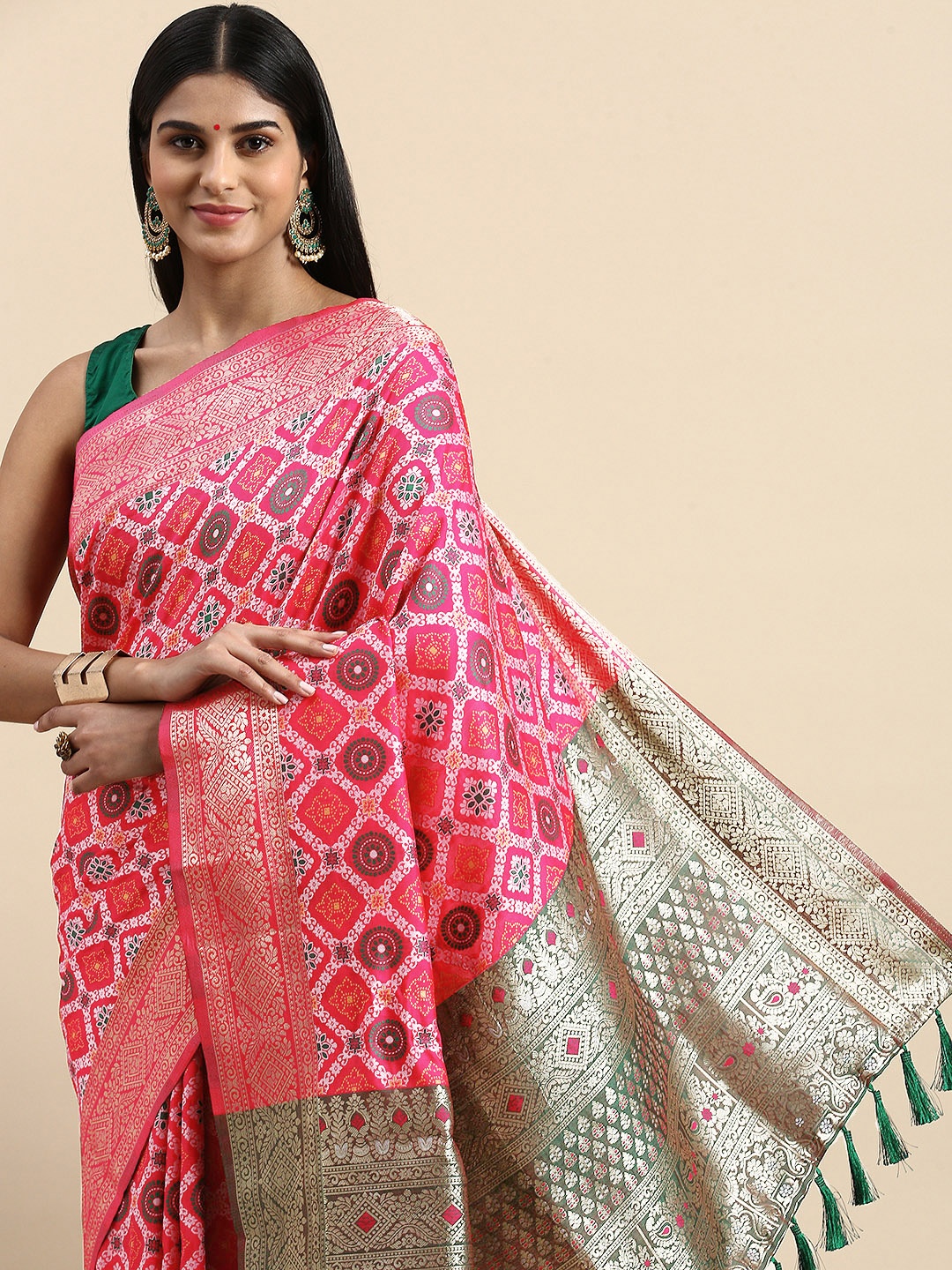 

VASTRANAND Ethnic Motifs Zari Patola Saree, Pink