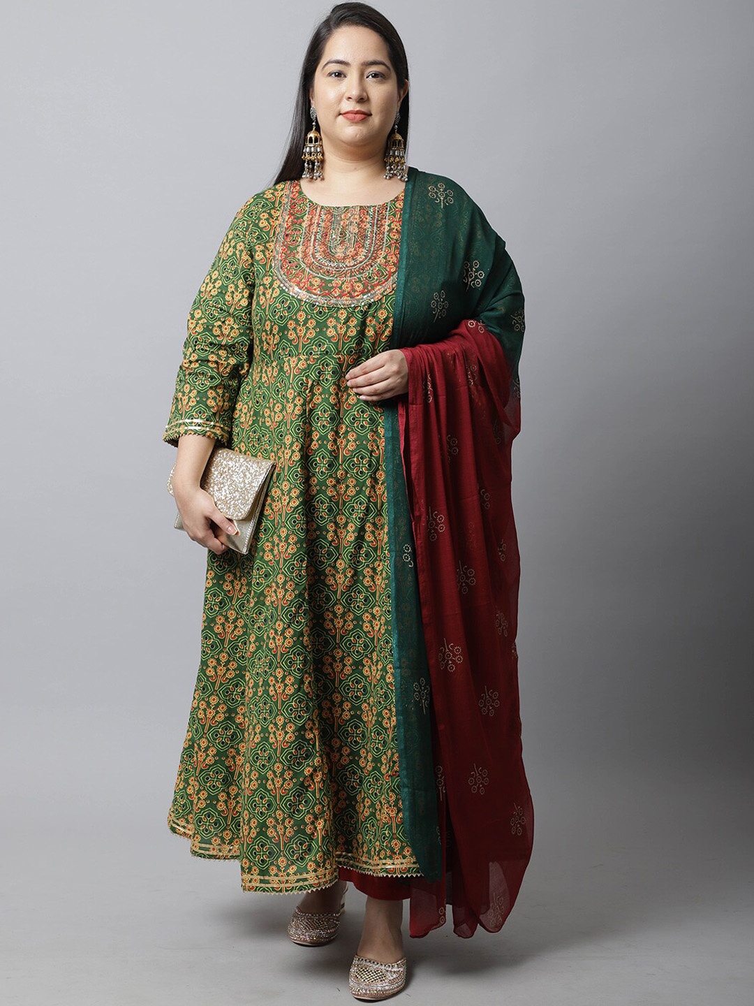 

Rajnandini Plus Size Floral Printed Thread Work Pure Cotton Kurta With Trousers & Dupatta, Green