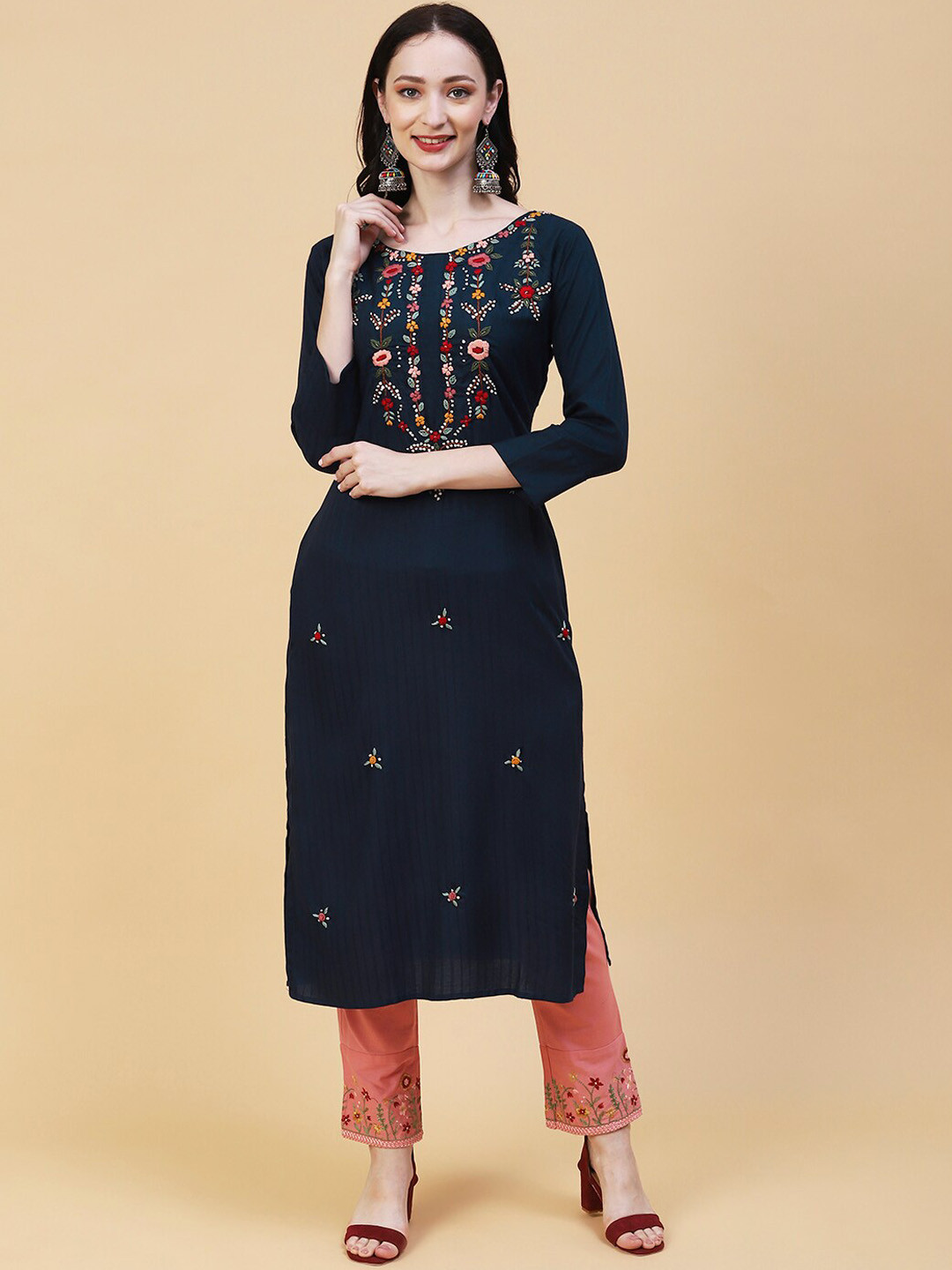 

FASHOR Floral Embroidered Thread Work Straight Kurta, Navy blue