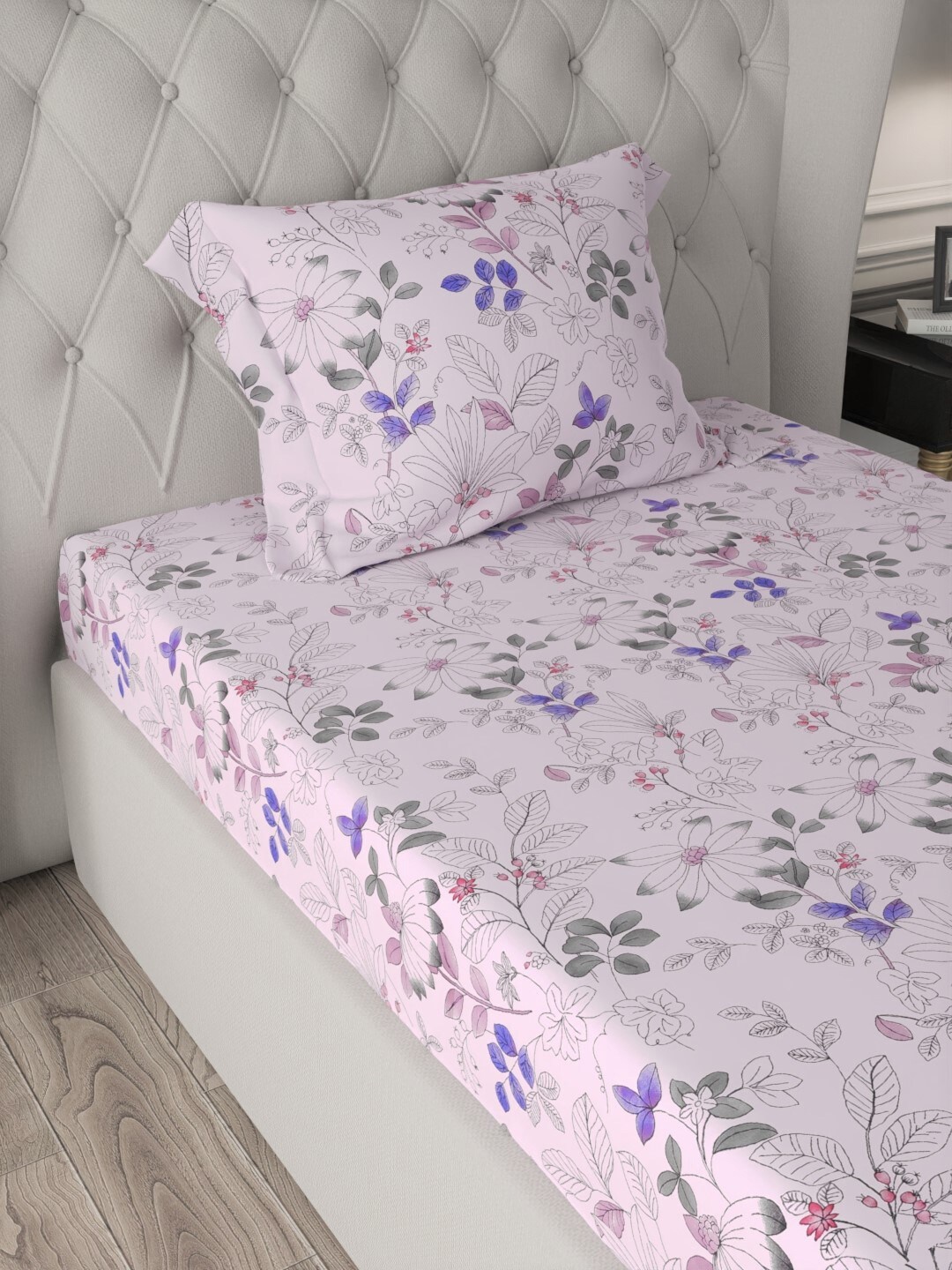 

URBAN SPACE Serene Pink & Purple Floral 200 TC Pure Cotton Single Bedsheet & Pillow Cover