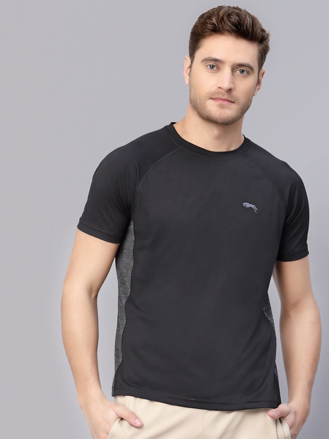 

JUMP USA Round Neck Yoga T-shirt, Black