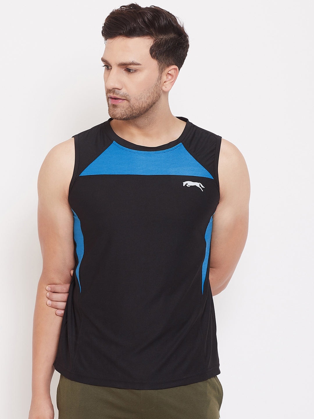 

JUMP USA ColourBlocked Round Neck T-shirt, Black