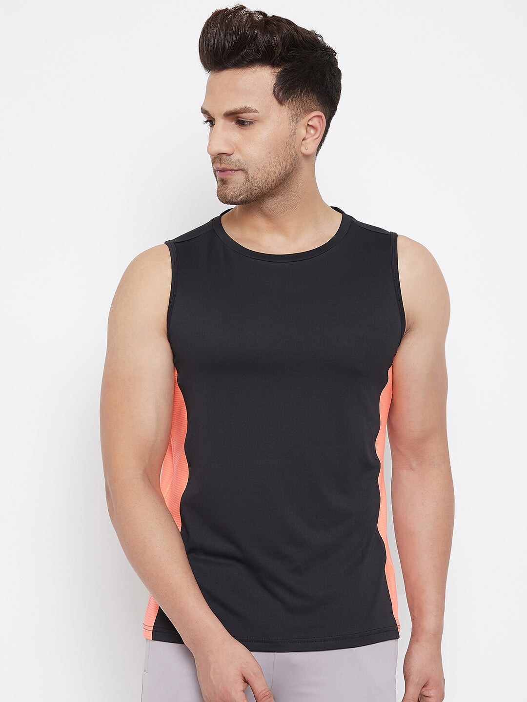 

JUMP USA Round Neck Sleeveless Active Wear T-shirt, Black