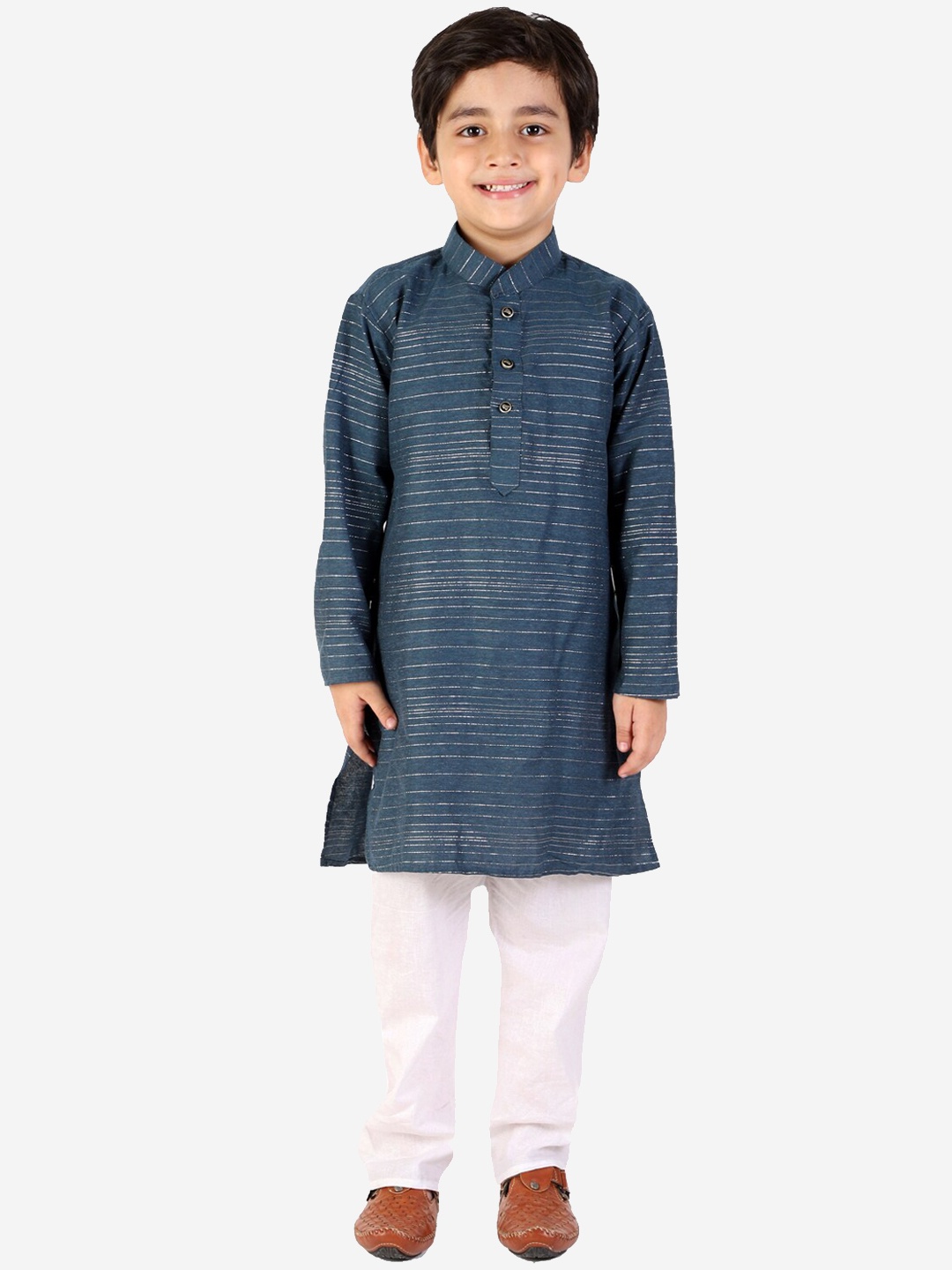 

Pro-Ethic STYLE DEVELOPER Boys Striped Zari Straight Kurta with Pyjamas, Navy blue
