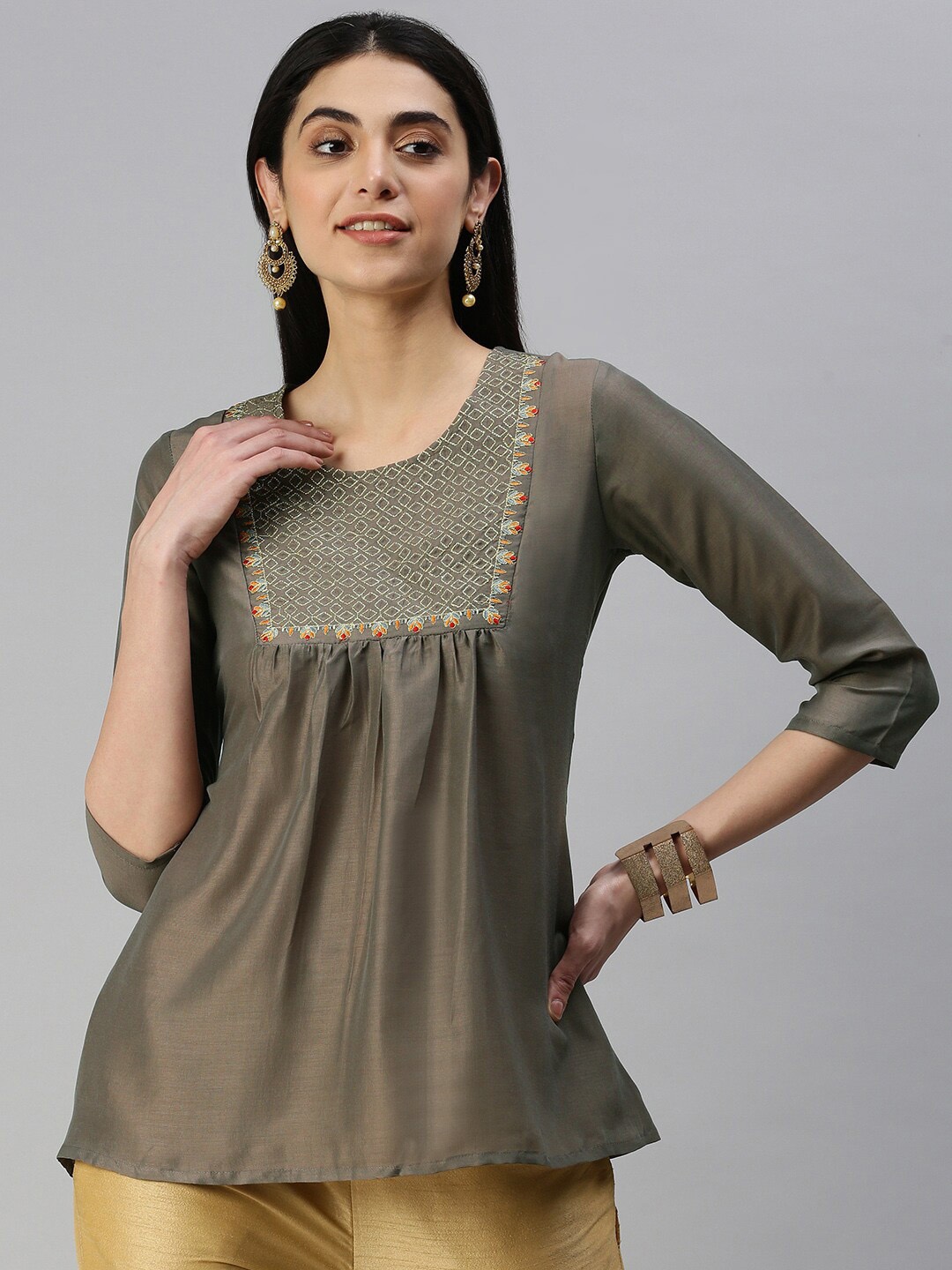 

MALHAAR Geometric Embroidered A-Line Top, Grey