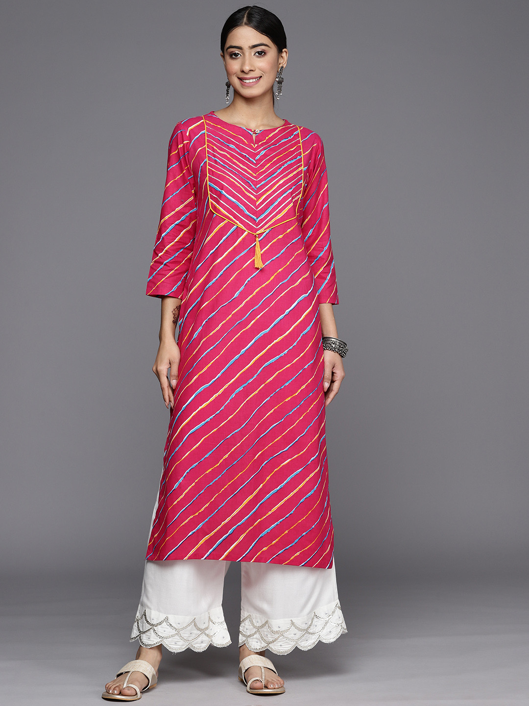 

Varanga Women Pink & Yellow Leheriya Printed Kurta