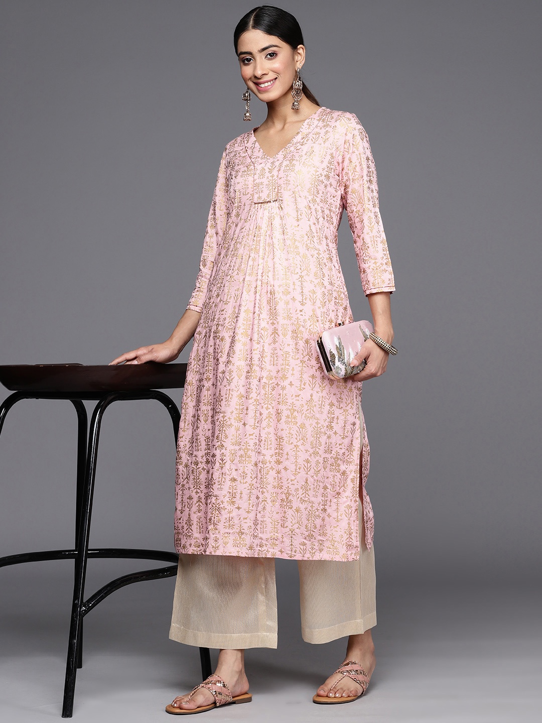 

Varanga Floral Printed Floral Kurta, Pink