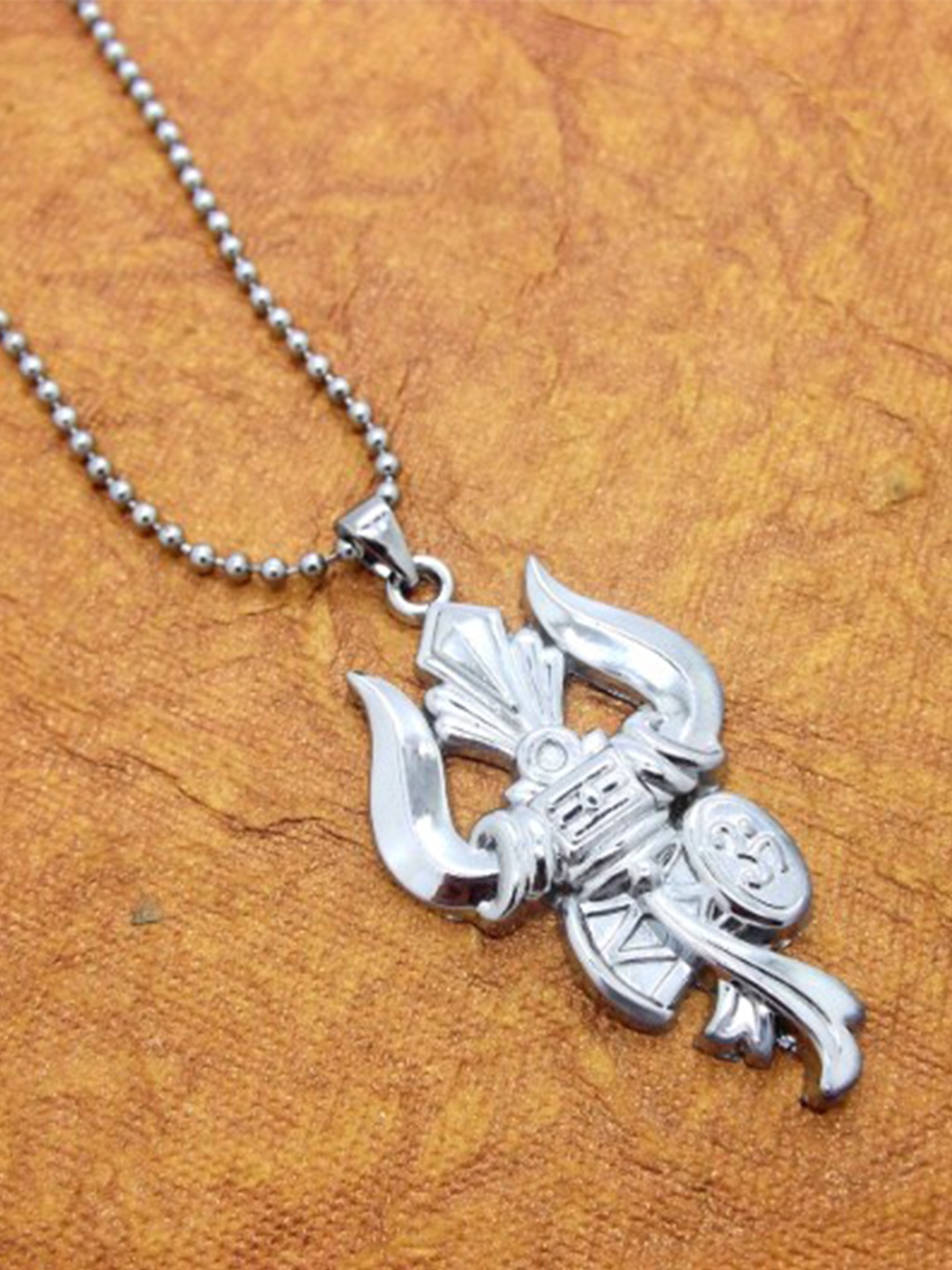 

FEMMIBELLA Men Silver-Plated Chain with Pendant
