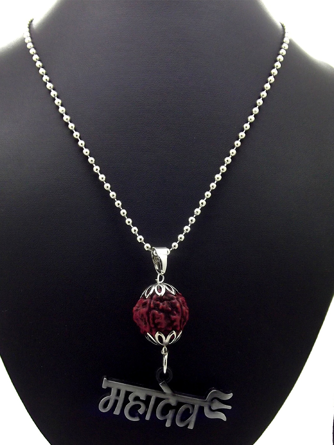 

FEMMIBELLA Men Silver-Plated Chain with Pendant