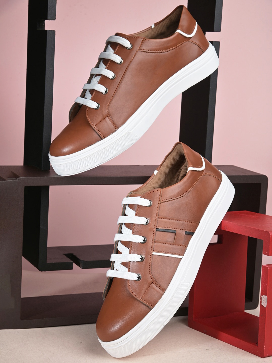 

Mast & Harbour Men Lightweight Comfort Insole Basics Sneakers, Tan