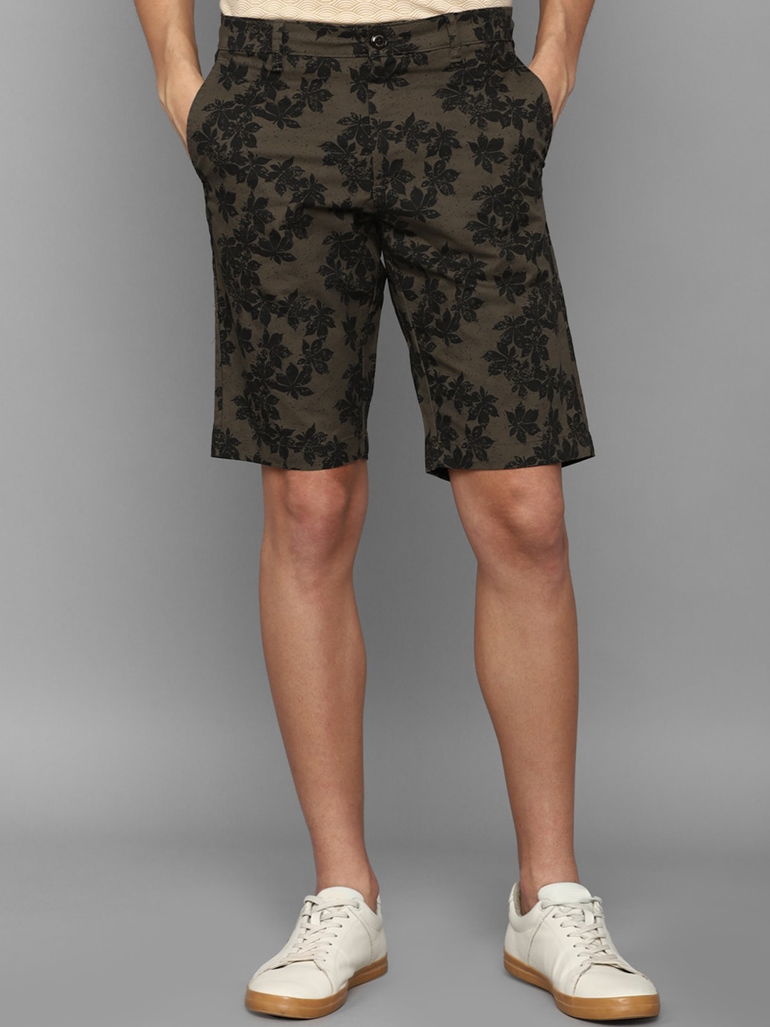 

Allen Solly Men Floral Printed Slim Fit Shorts, Green