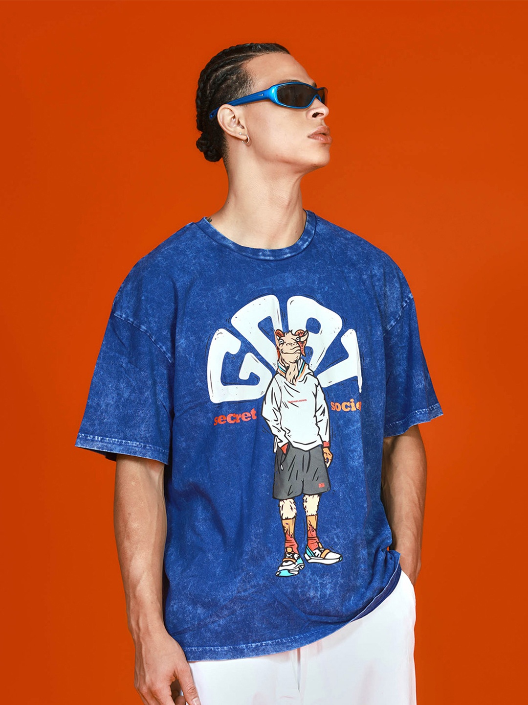 

Bonkers Corner Graphic Printed Round Neck Cotton Sweatshirt, Blue