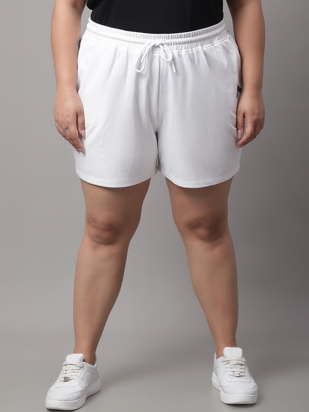 

Rute Plus Size Women Mid-Rise Cotton Regular Shorts, White