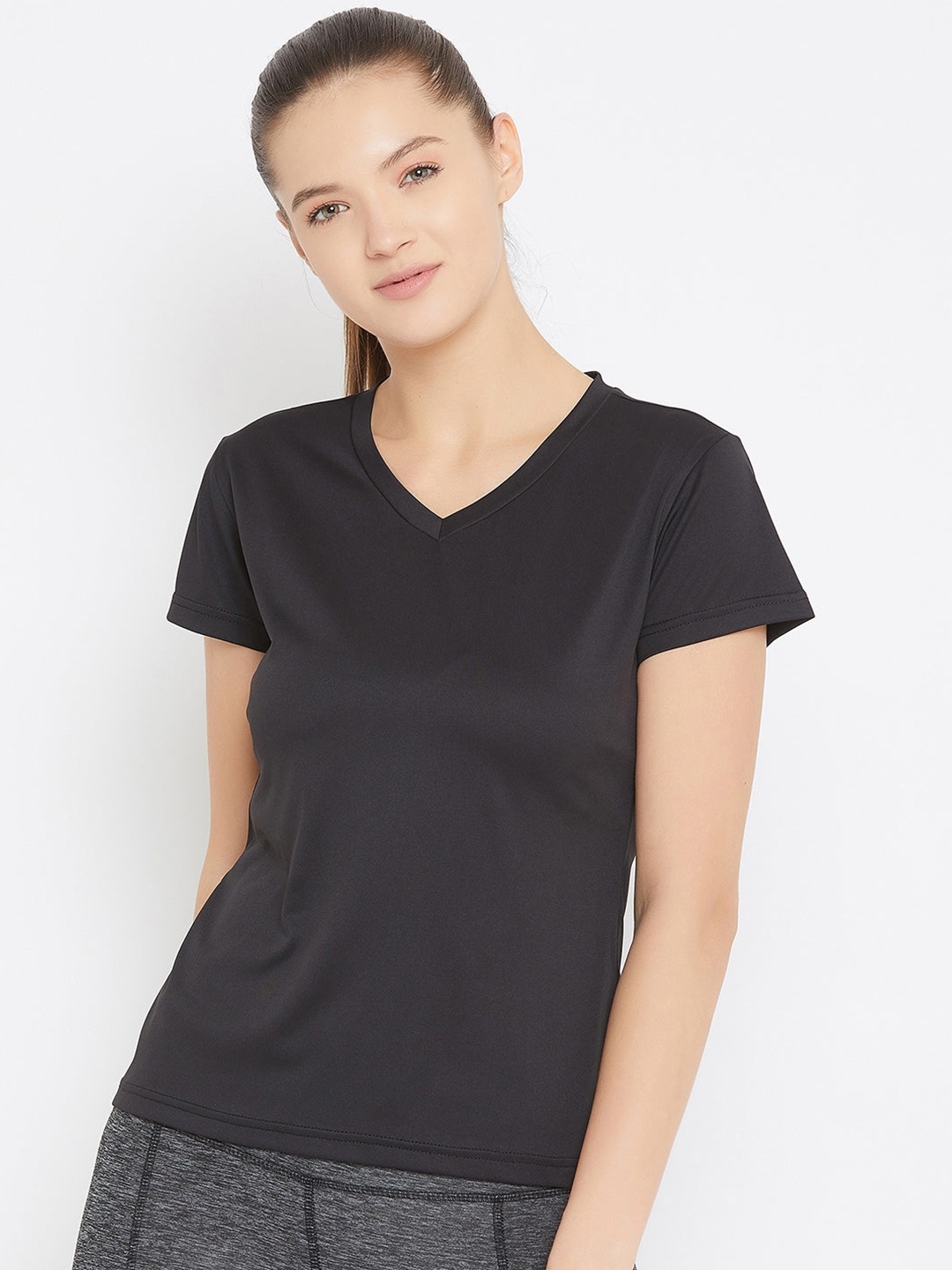 

JUMP USA V-Neck Short Sleeves Active Wear T-Shirt, Black