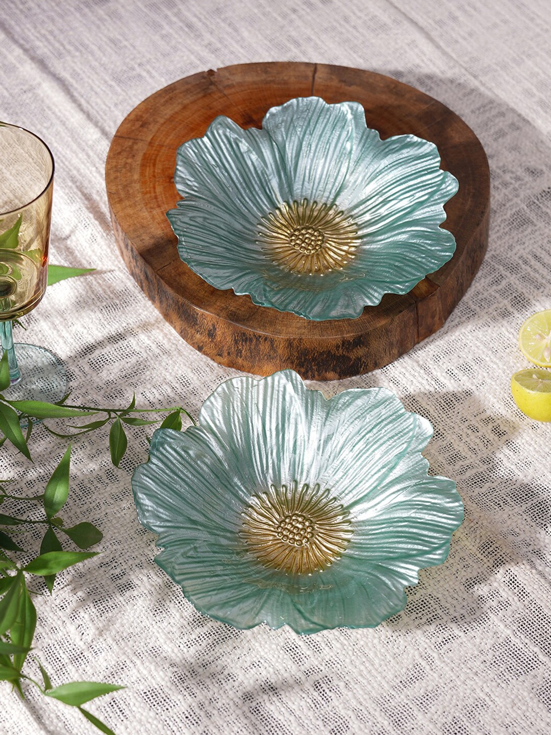 

Pure Home and Living Blue & Gold Toned 2 Pieces Floral Shape Textured Glass Serving Bowls