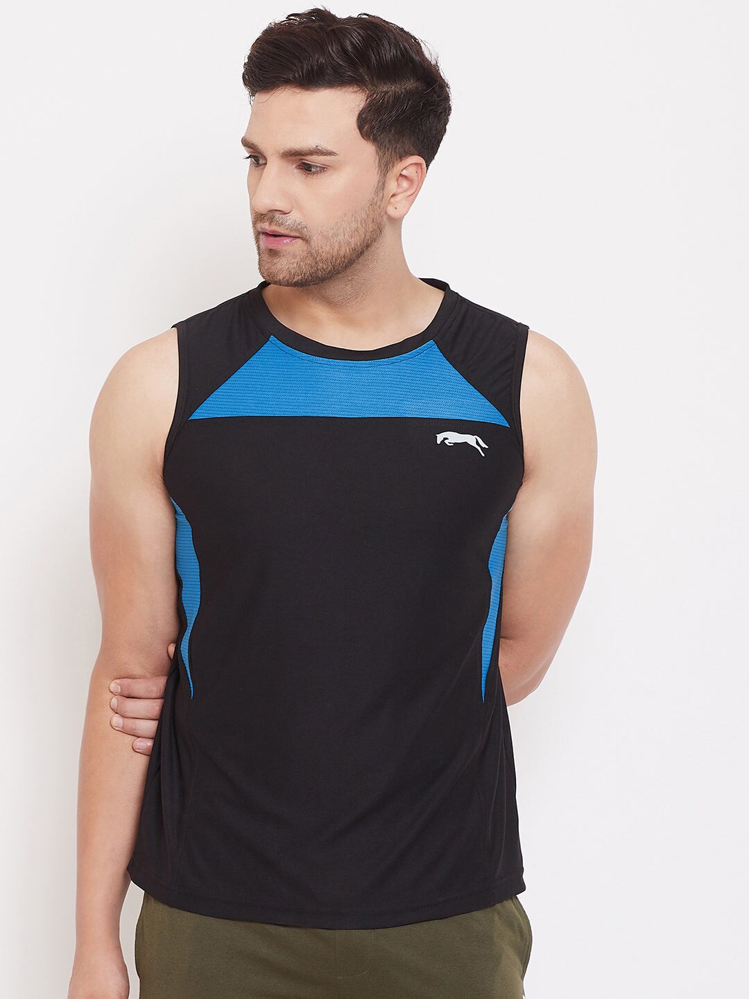 

JUMP USA Colourblocked Round Neck C T-Shirt, Black