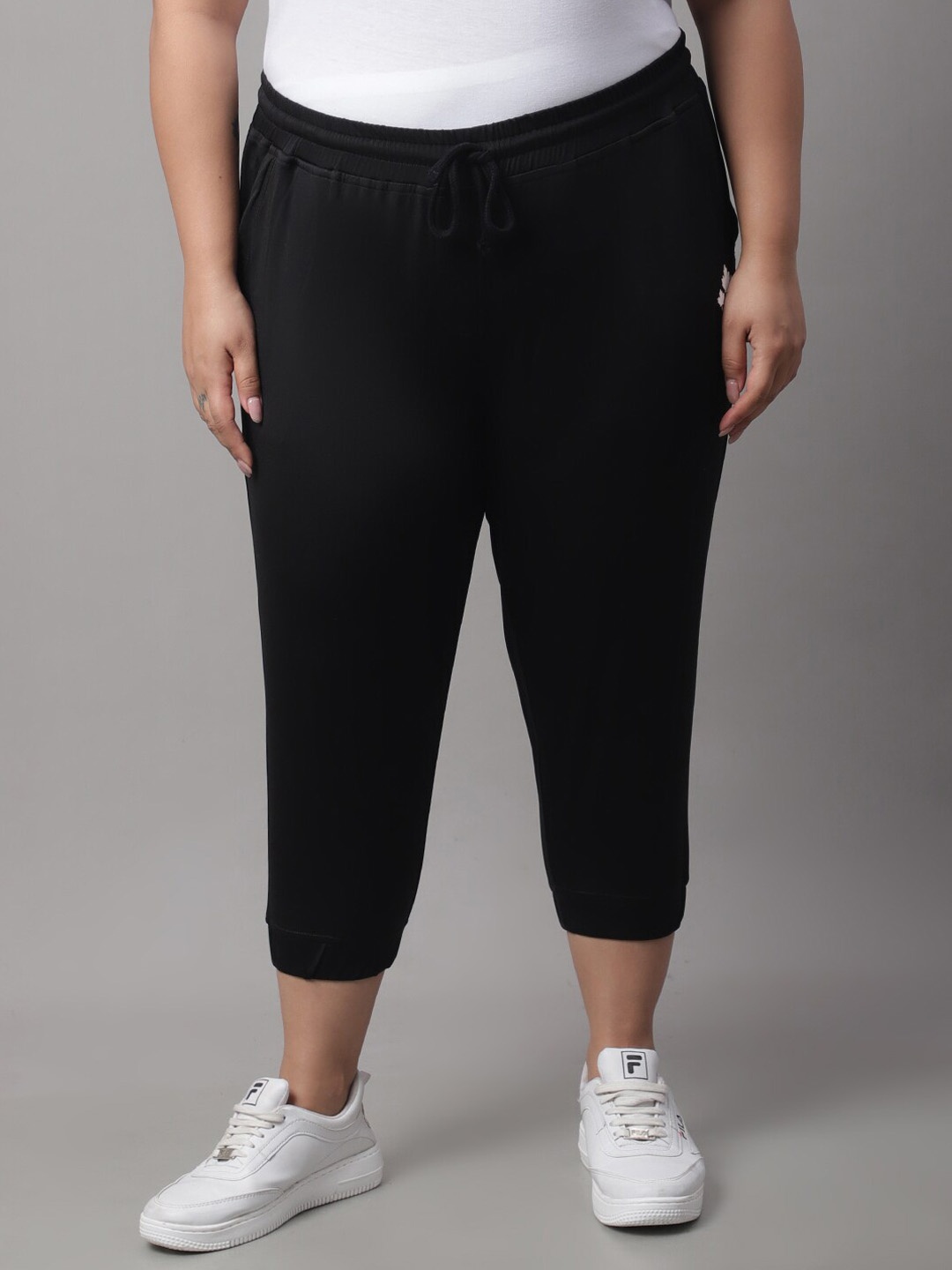 

Rute Women Plus Size Regular-Fit Joggers, Black