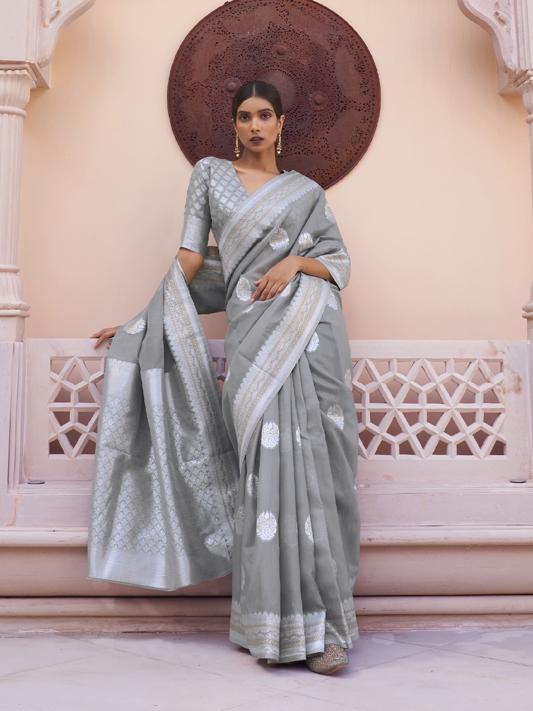 

elora Ethnic Woven Design Bhagalpuri Saree, Grey