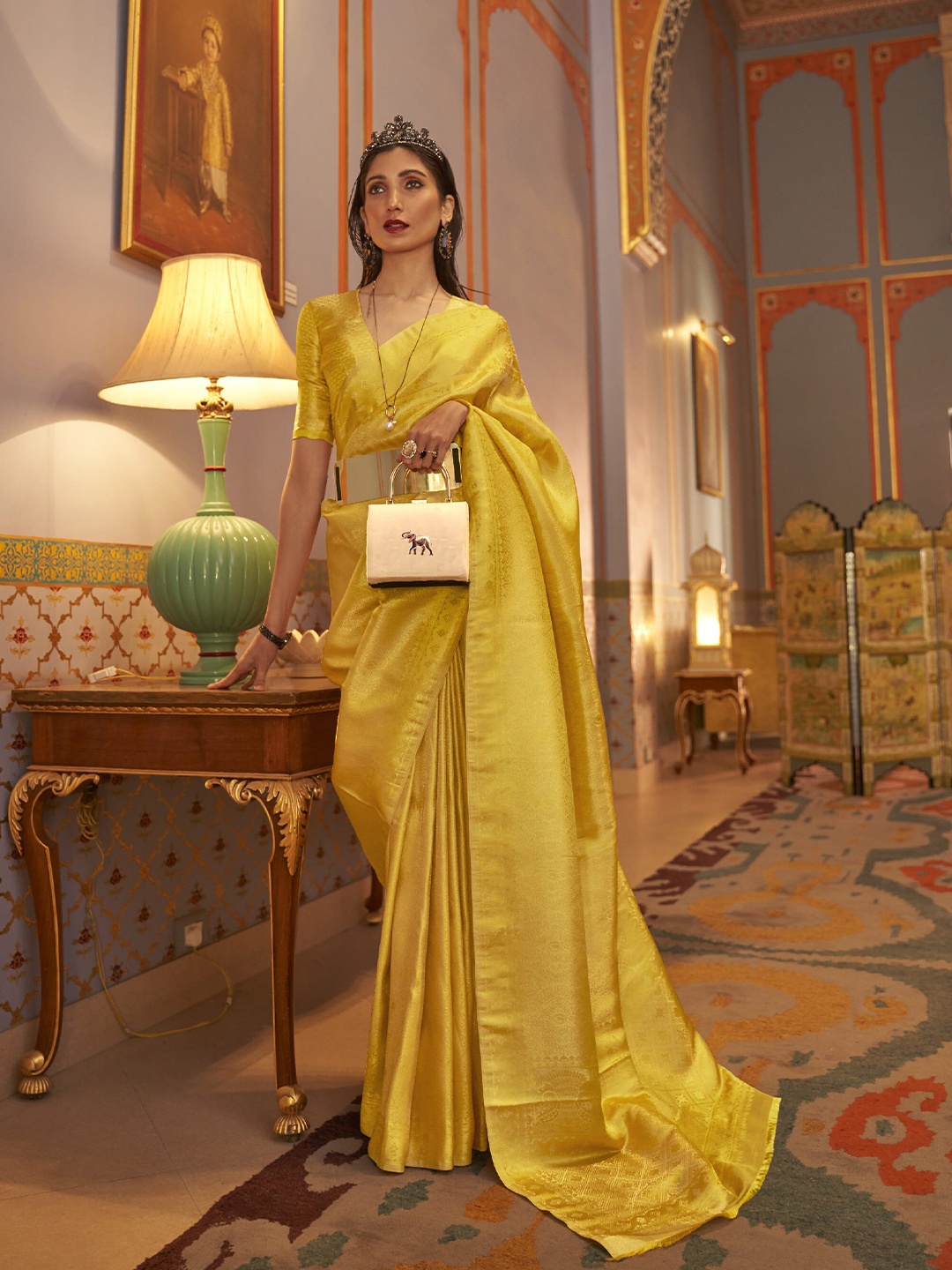 

elora Woven Design Satin Silk Kanjeevaram Saree, Yellow
