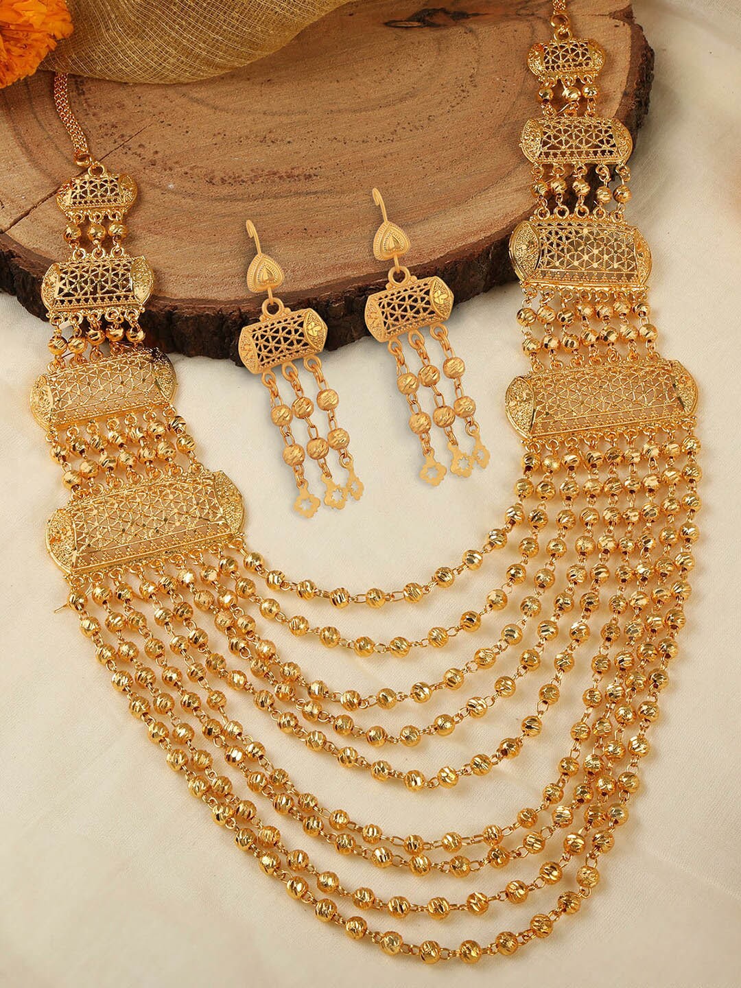 

Alamod Gold-Plated Layered Jewellery Set