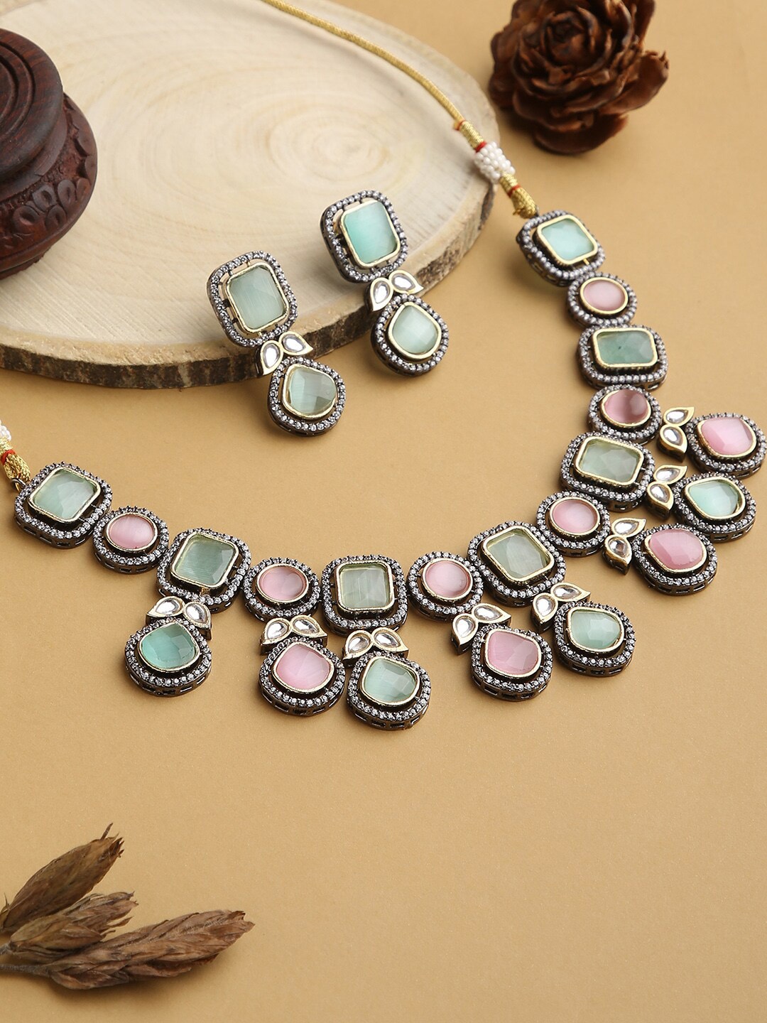 

justpeachy Stone Studded Choker Jewellery Set, Green