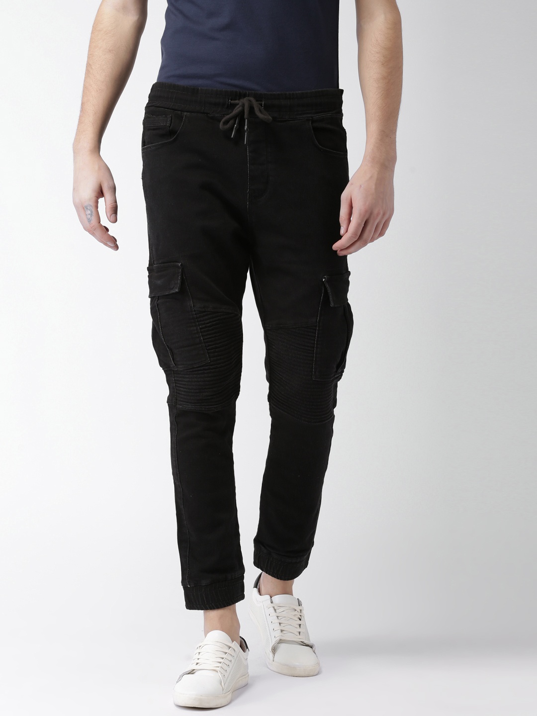 

Celio Men Black Slim Fit Solid Joggers