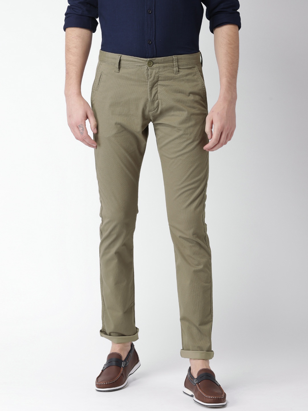 

Celio Men Khaki Slim Fit Printed Chinos