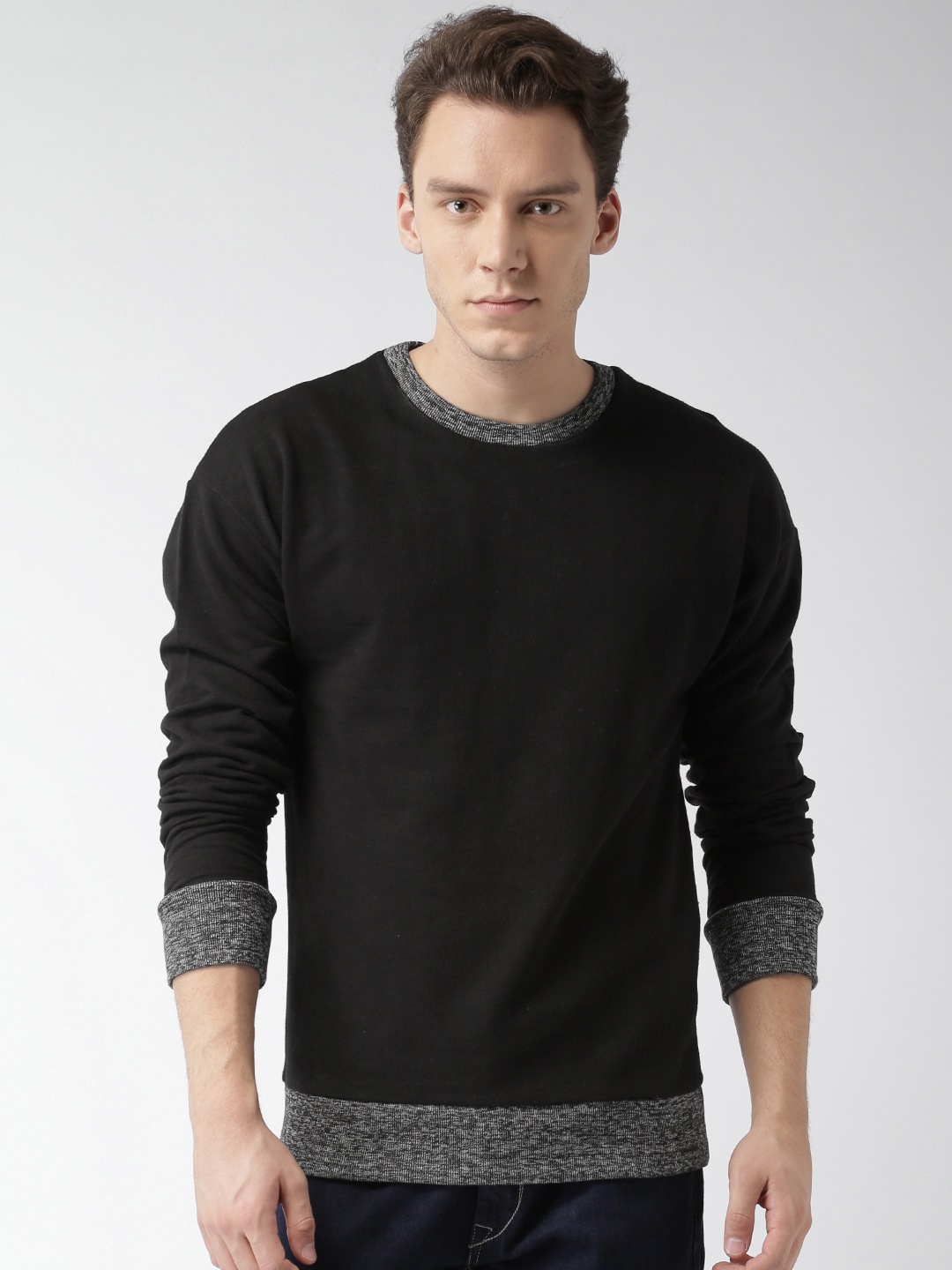 

Celio Men Black Solid Sweatshirt