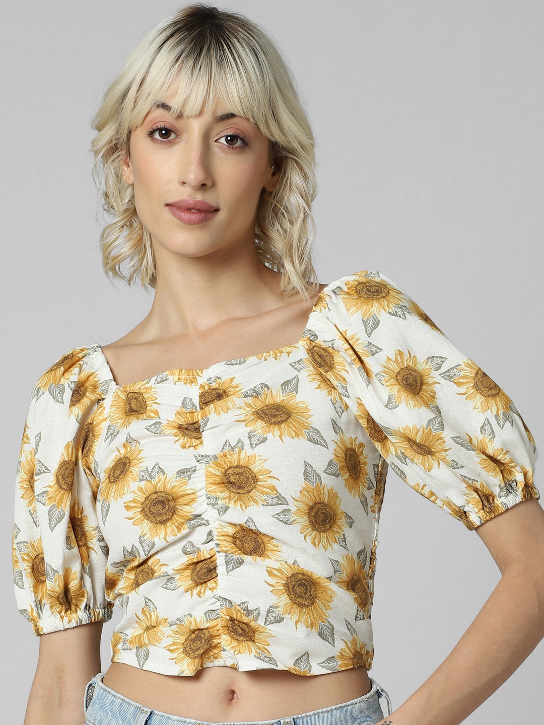 

ONLY Floral Printed Square Neck Puff Sleeves Smocking Crop Top, White
