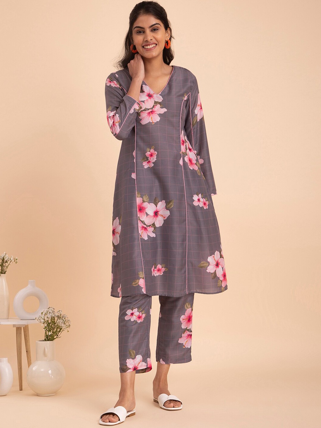 

Pink Fort Floral Printed V Neck Panelled A-Line Kurta With Trousers, Grey
