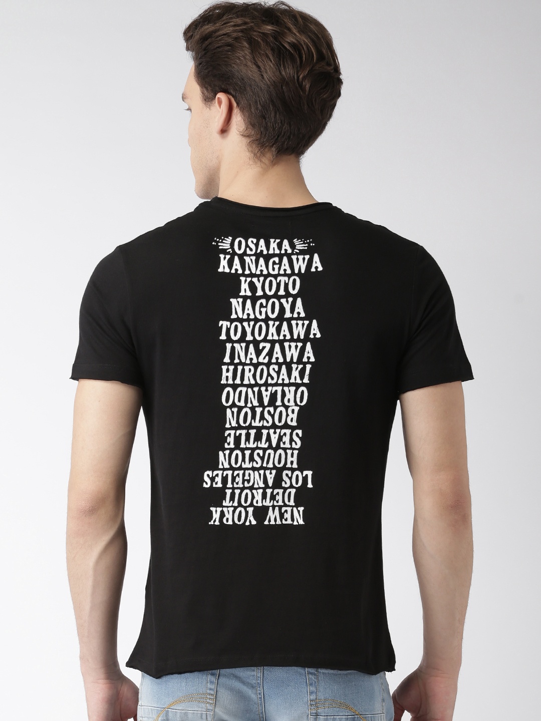 

Celio Men Black Printed Round Neck Pure Cotton T-shirt