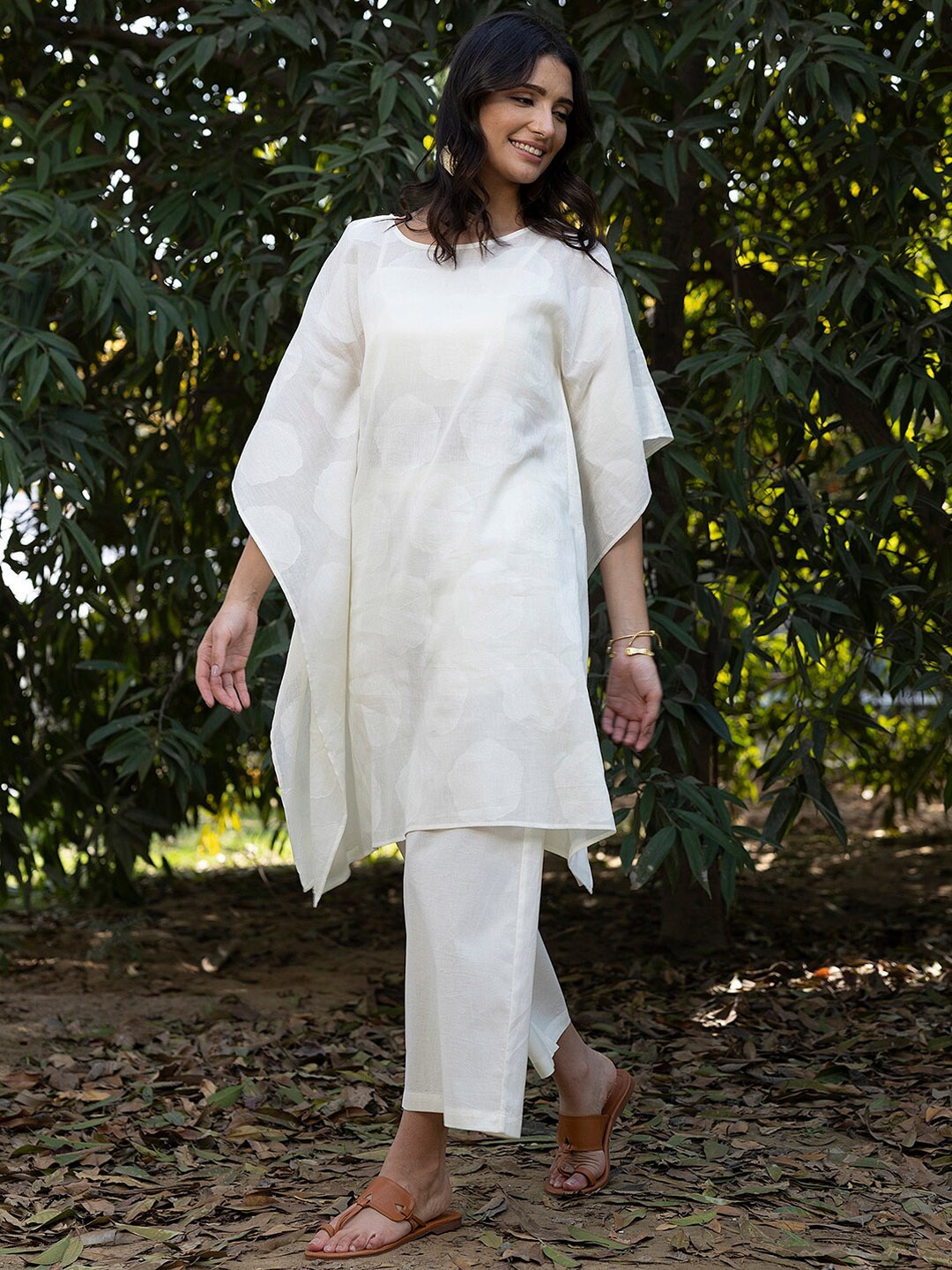 

Pink Fort Pure Cotton Kaftan Kurta with Palazzos & Slip, Off white