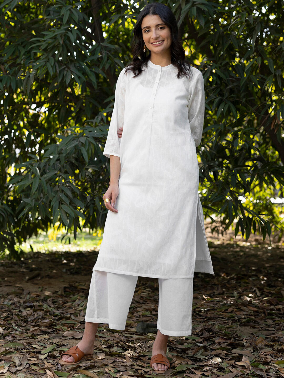 

Pink Fort Floral Self Design Pure Cotton Kurta with Pyjamas, White