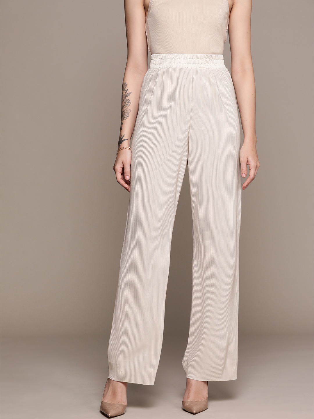 

MANGO Women Sustainable Pure Cotton Accordion Pleated High-Rise Parallel Trousers, Beige