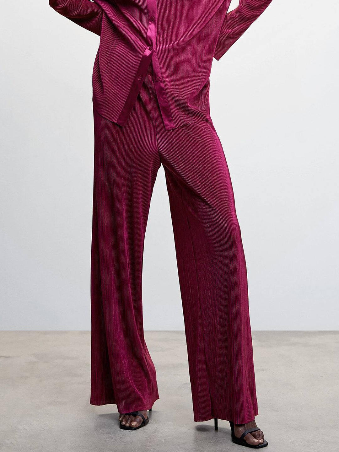 

MANGO Women Pleated Parallel Trousers, Magenta